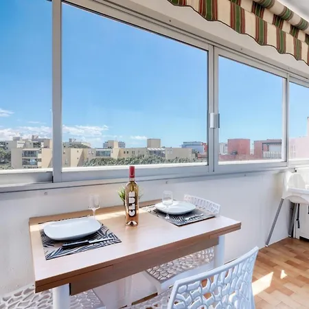 T2 600 M From The Beach! Air-conditioned Apartment
