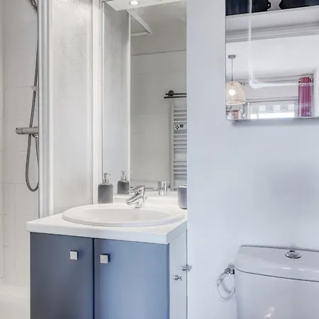 Διαμέρισμα T2 600 M From The Beach! Air-conditioned Le Lavandou