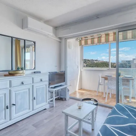 Apartment T2 600 M From The Beach! Air-conditioned *