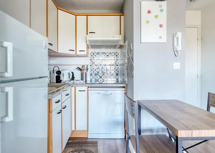 公寓 T2 600 M From The Beach! Air-conditioned